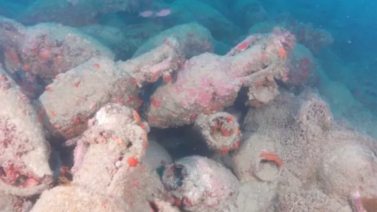 Sicily's Seabed Reveals a 2,000-Year-Old Roman Cargo Ship