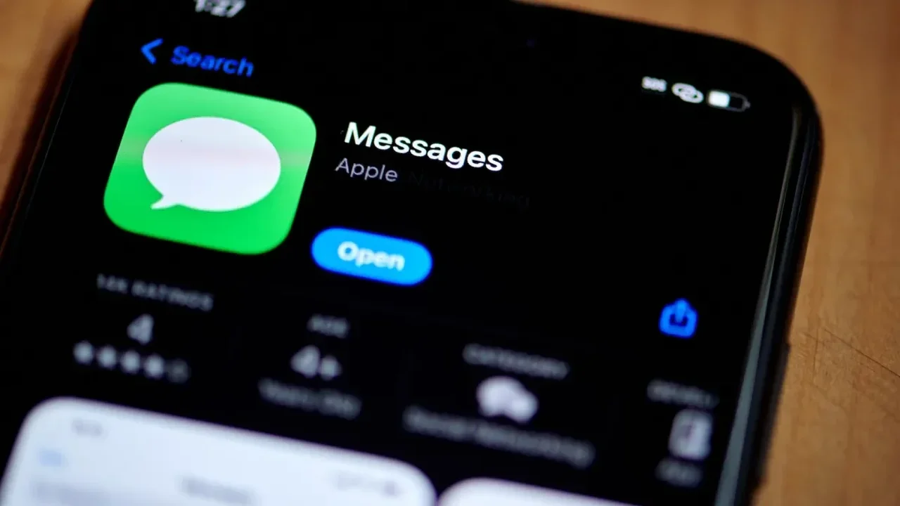 ChatGPT Adds Apple Messages Plugin for Smarter Text Management