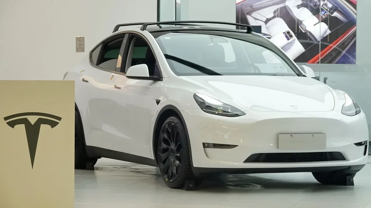 Tesla to Update Door Systems in China as Industry Rethinks Hidden Handles