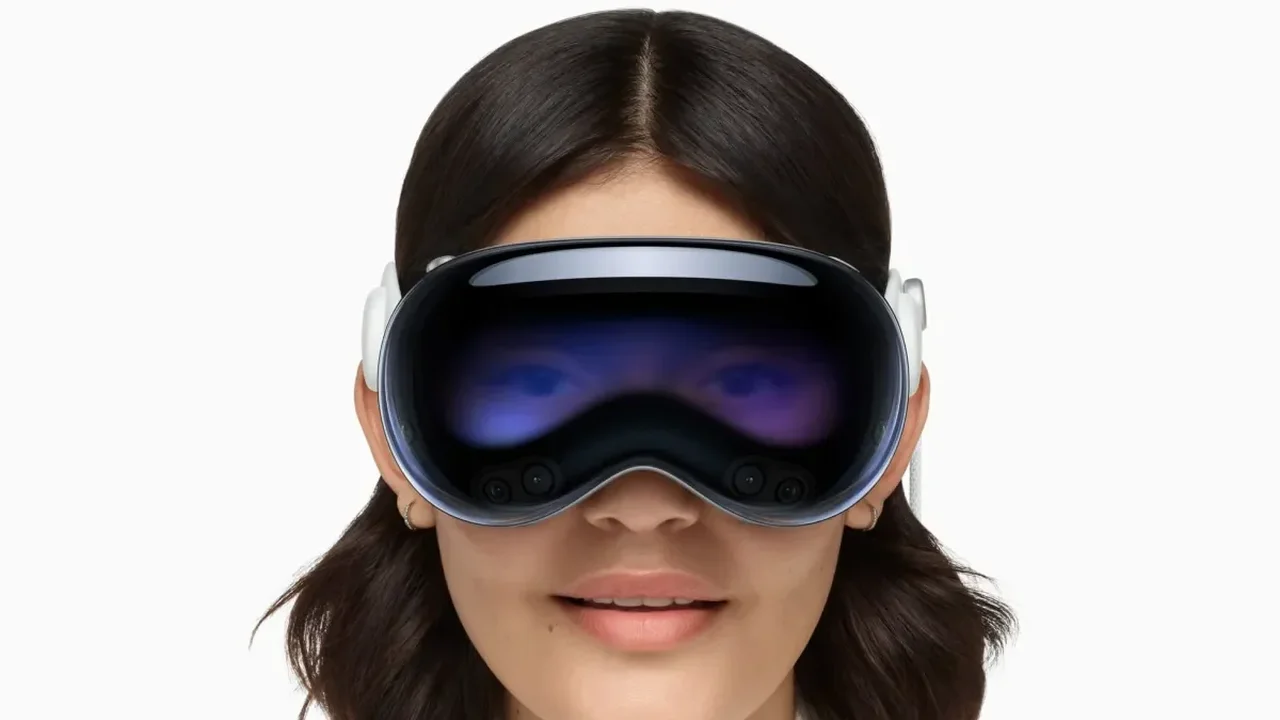 Apple, Siri ve Vision Pro Ekiplerinde Yeniden Yapılanmaya Gidiyor