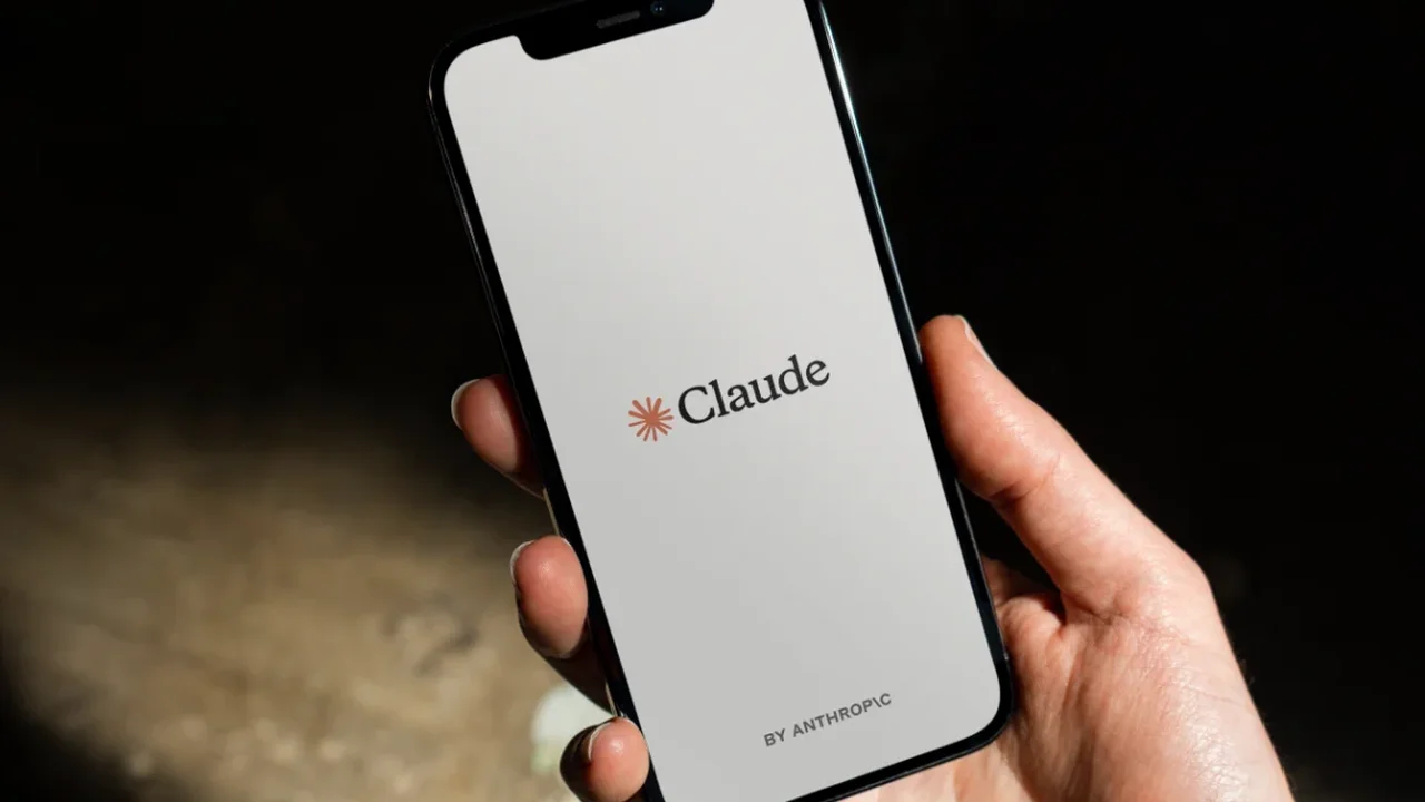 Claude'un yeni hafızası, sohbetten işe geçişi tek akışa dönüştürüyor