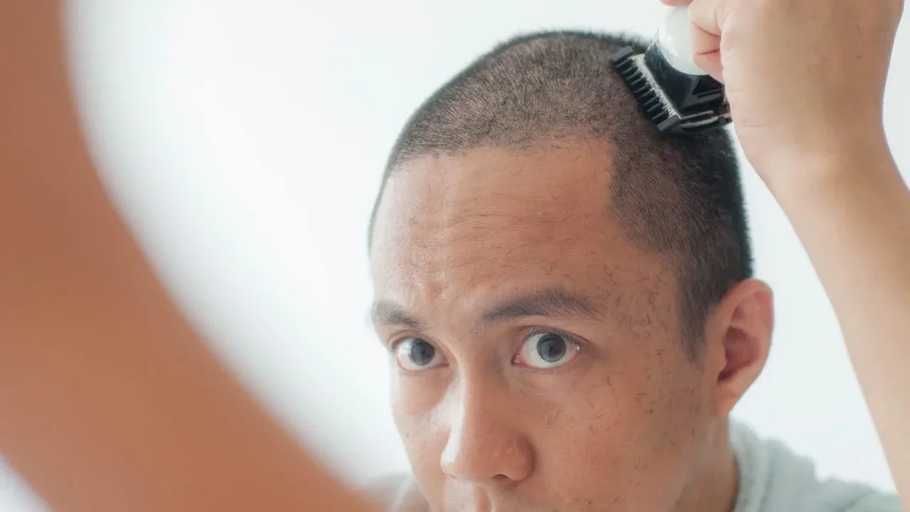 Evde Buzz Cut Yapmanın En Pratik Yolu