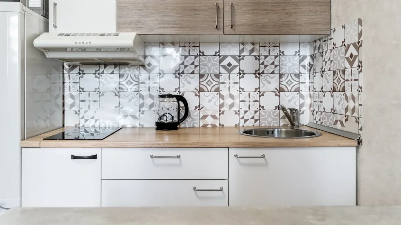 Small Kitchens, Big Function: Multi-Task Countertop Appliances That Save Space