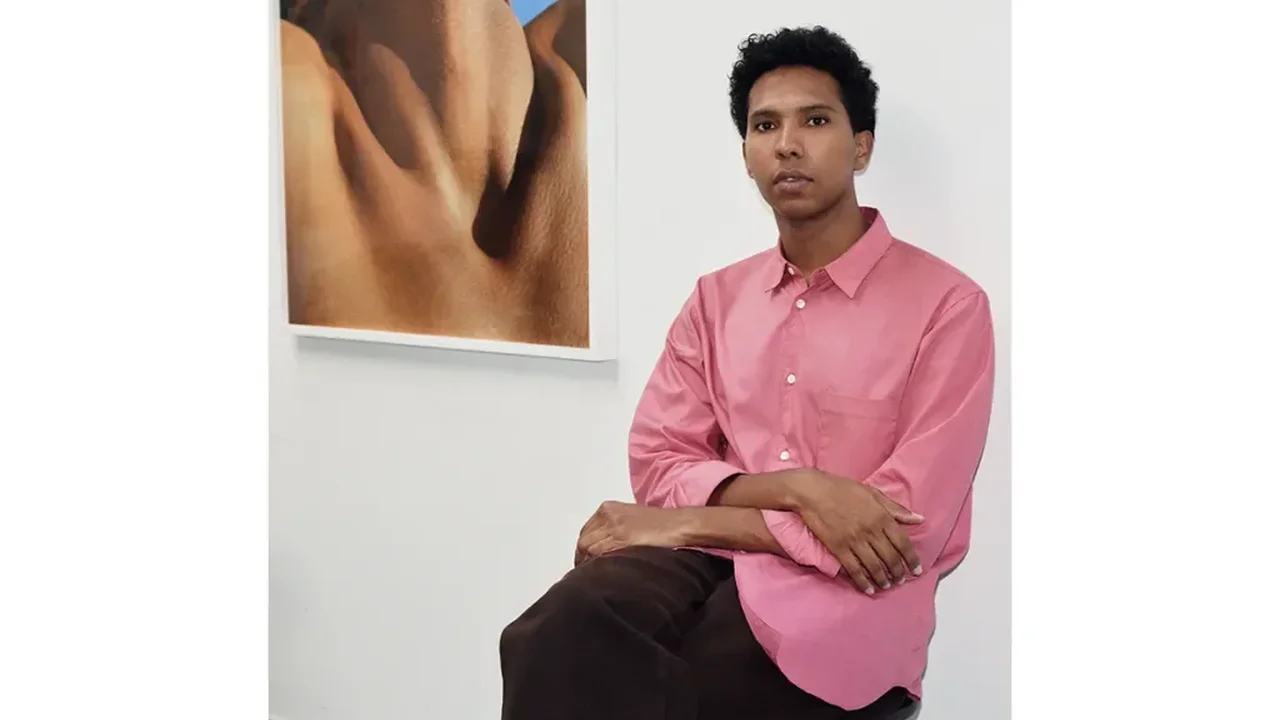 Tyler Mitchell, Crystal Bridges'ın 250 Bin Dolarlık Don Tyson Ödülü'nün Sahibi Oldu