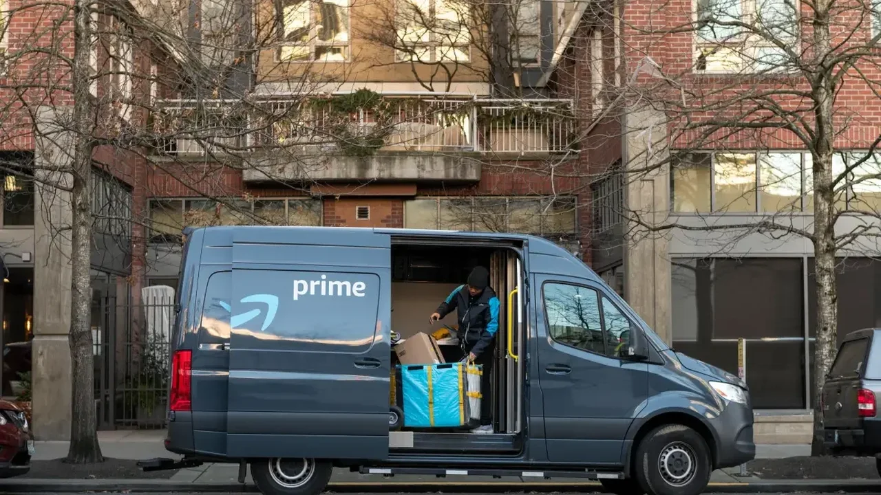 Amazon Frames Its 2040 Net-Zero Goal as a Shared Innovation Challenge