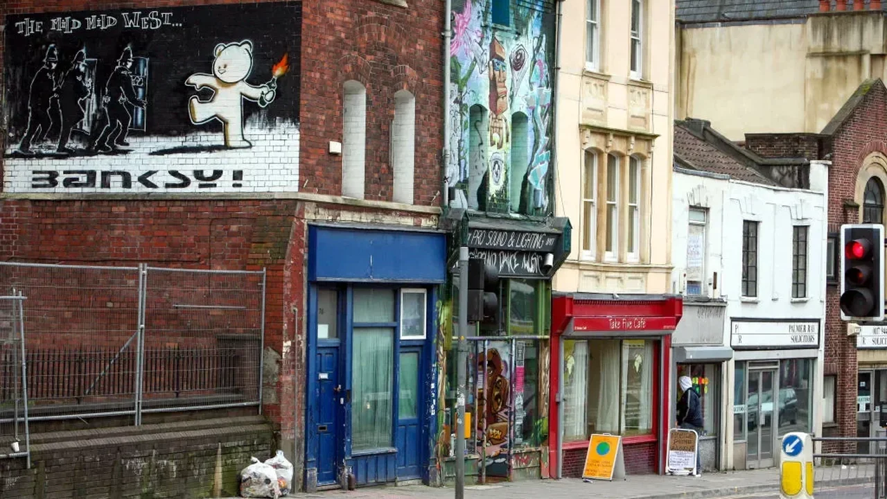 AI Mural in Bristol Renews Debate on Authenticity in Street Art