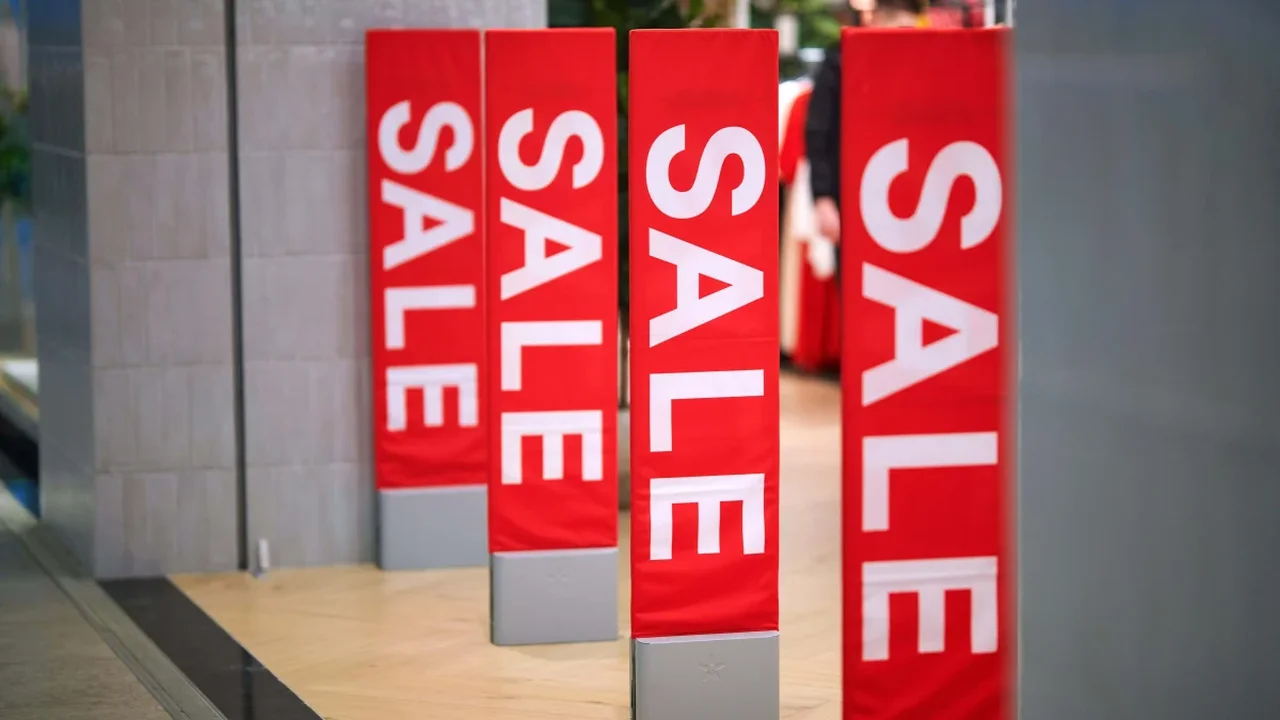 Smart Price-Tracking Tools for More Confident Online Shopping