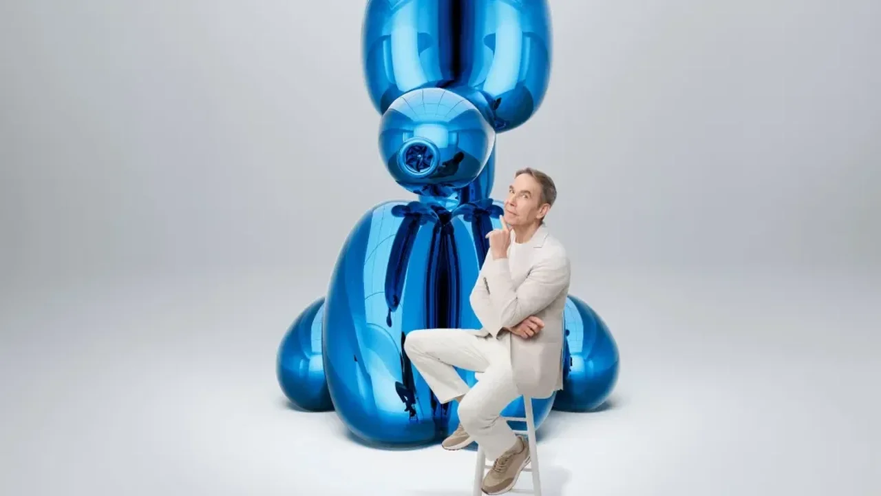 Jeff Koons Collection Heads to Auction as Damien Hirst Explores Wearable Art