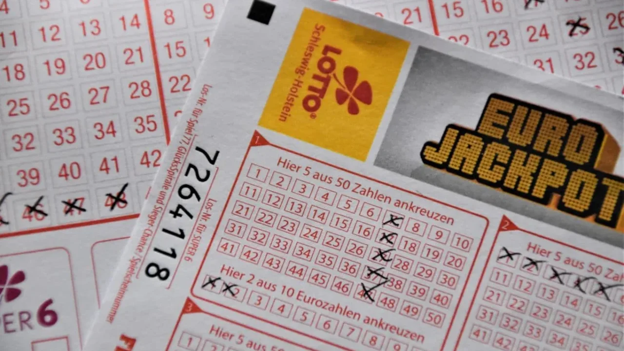 Lottery Wins Linked to Shifts in Marriage, Divorce and Family Size