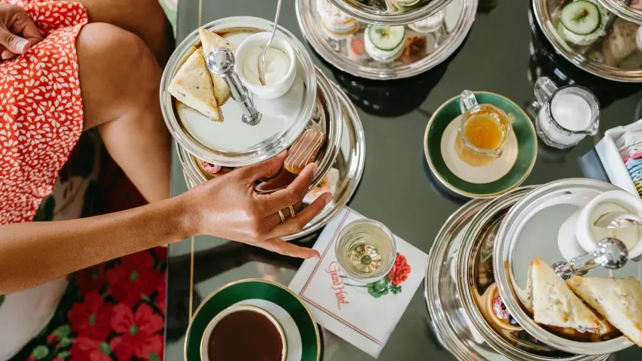 10 ABD Tatil Köyünde Yemek, Tatilin Başrolünde