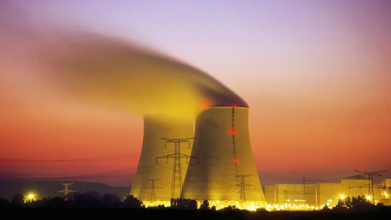 Amazon Backs 12 Small Nuclear Reactors at Former Indiana Coal Site