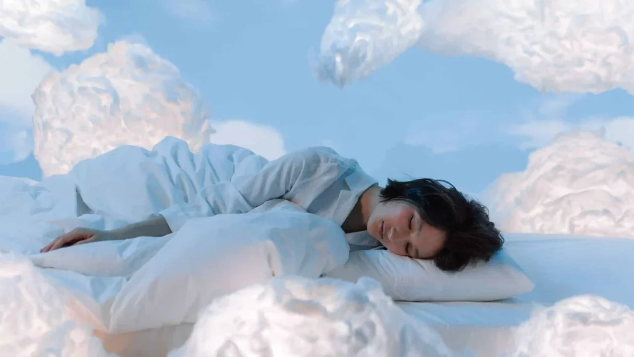 REM Sleep Linked to Lower Risk of 83 Health Conditions in Large Study
