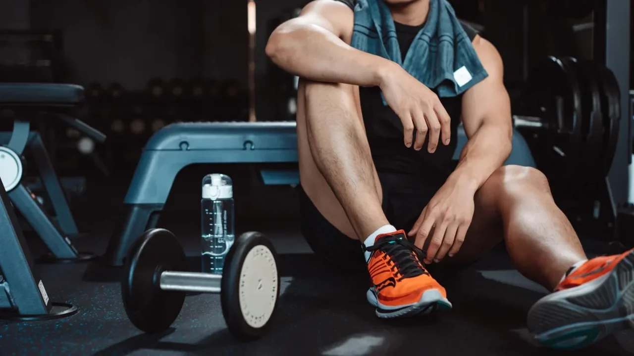What to Do Between Gym Sets: Six Smart Ways to Use Your Rest