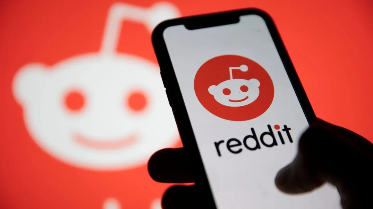 Reddit Adds a Personalized "For You" Feed Alongside Following