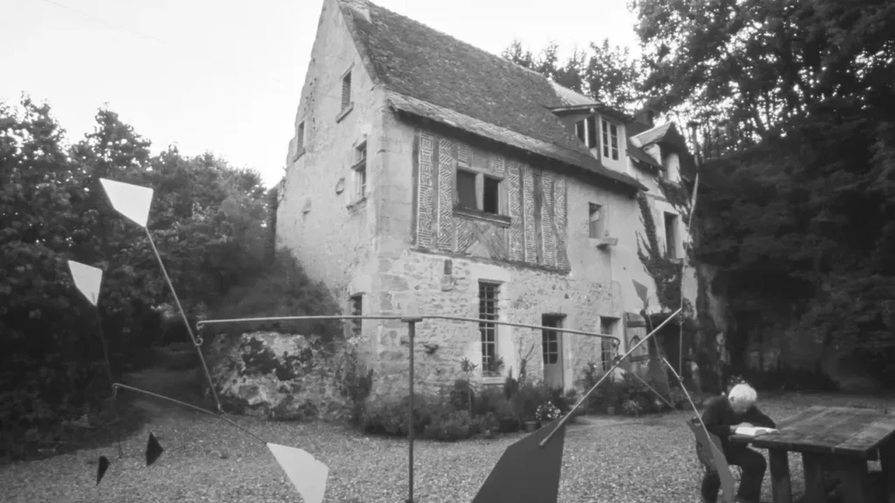How Rural France Helped Alexander Calder Envision Monumental Sculpture